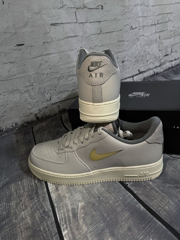 Кросівки Nike Air Force 1'07 LX(jordan)