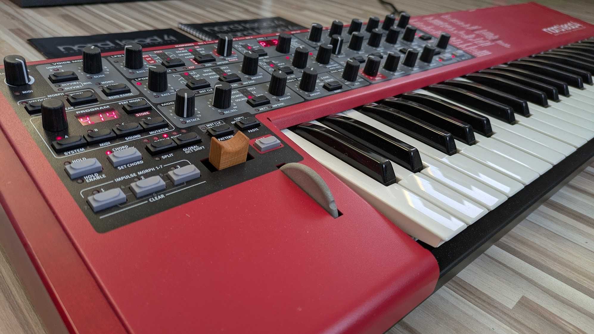Syntezator Clavia Nord Lead 4