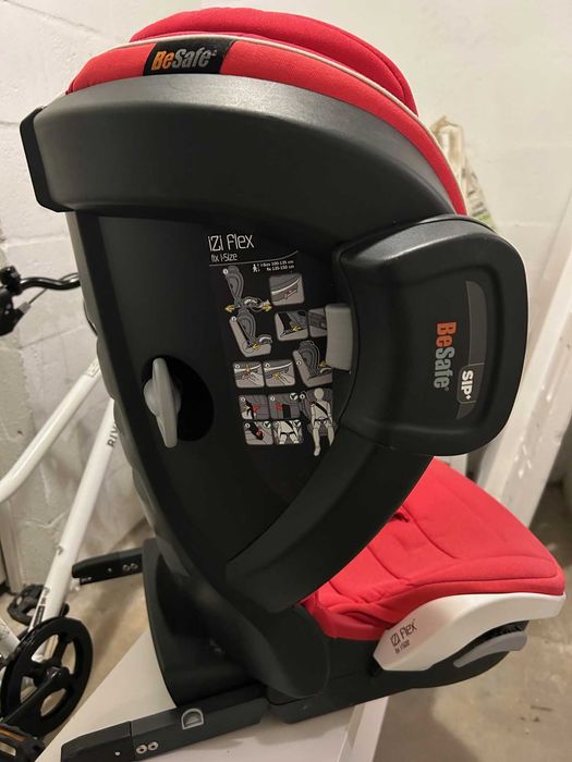 Cadeira BeSafe iZi Flex fix i-Size (4-12 anos)
