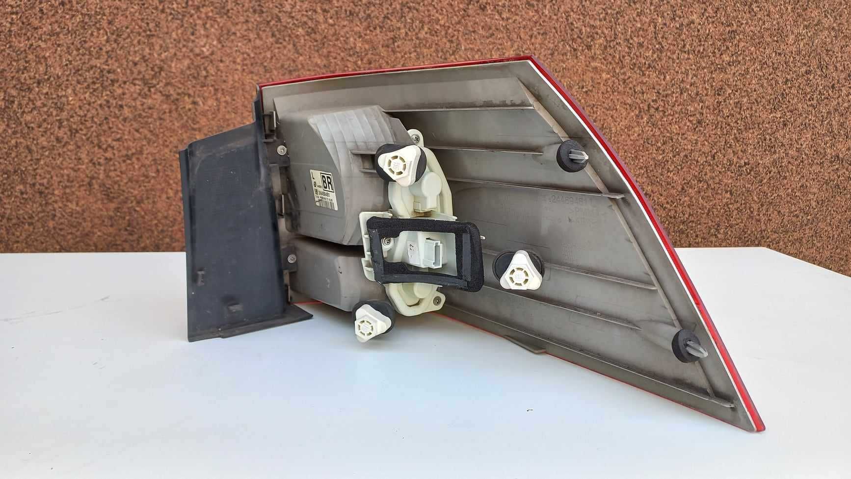 Kompletna lampe tylnia lewa Opel Vectra C kombi