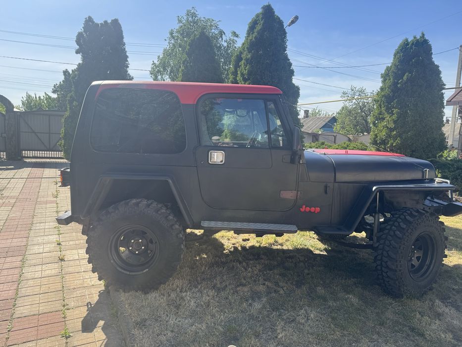 Авто jeep vrangler 1991