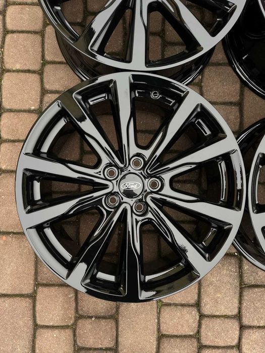 Oryginalne alufelgi Ford 5x108 18 Czujnik Kuga ST CZARNE