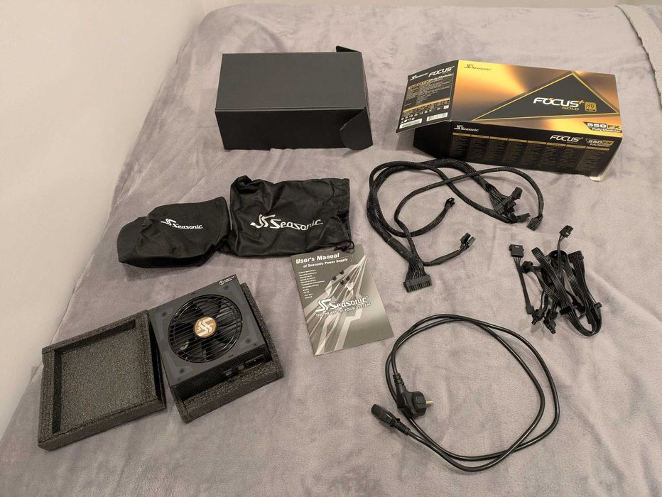 Fonte alimentação modular Seasonic Focus 550W 80+ Gold