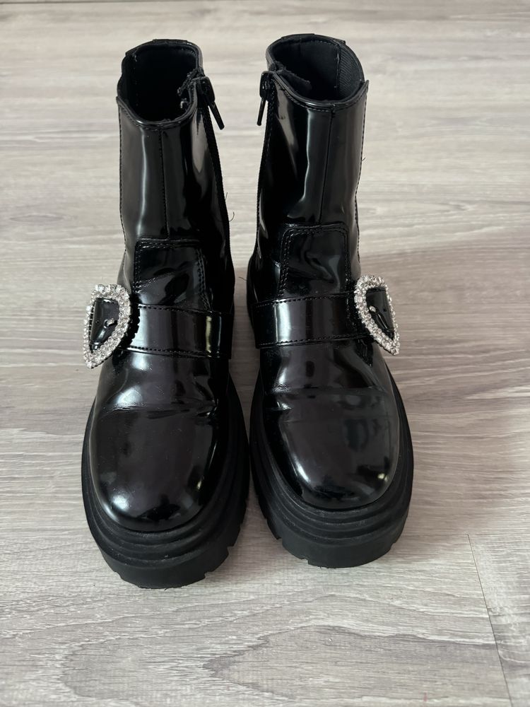 Ботинки на Девочку Zara 35