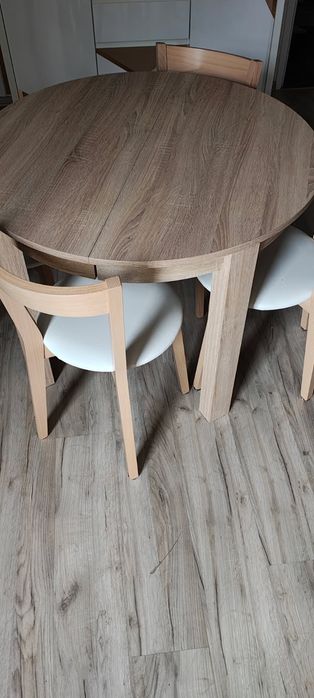 Stół + 4 krzesła