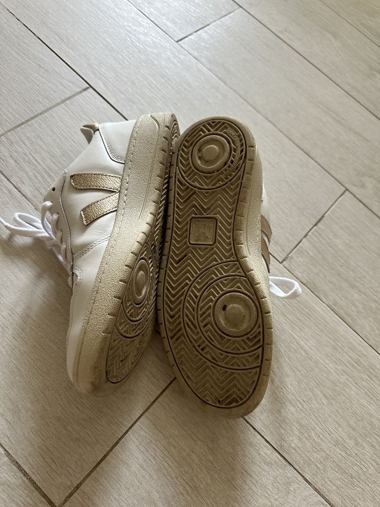 Кеди,  кросівки VEJA V-10 WHITE 38 розмір жіночі