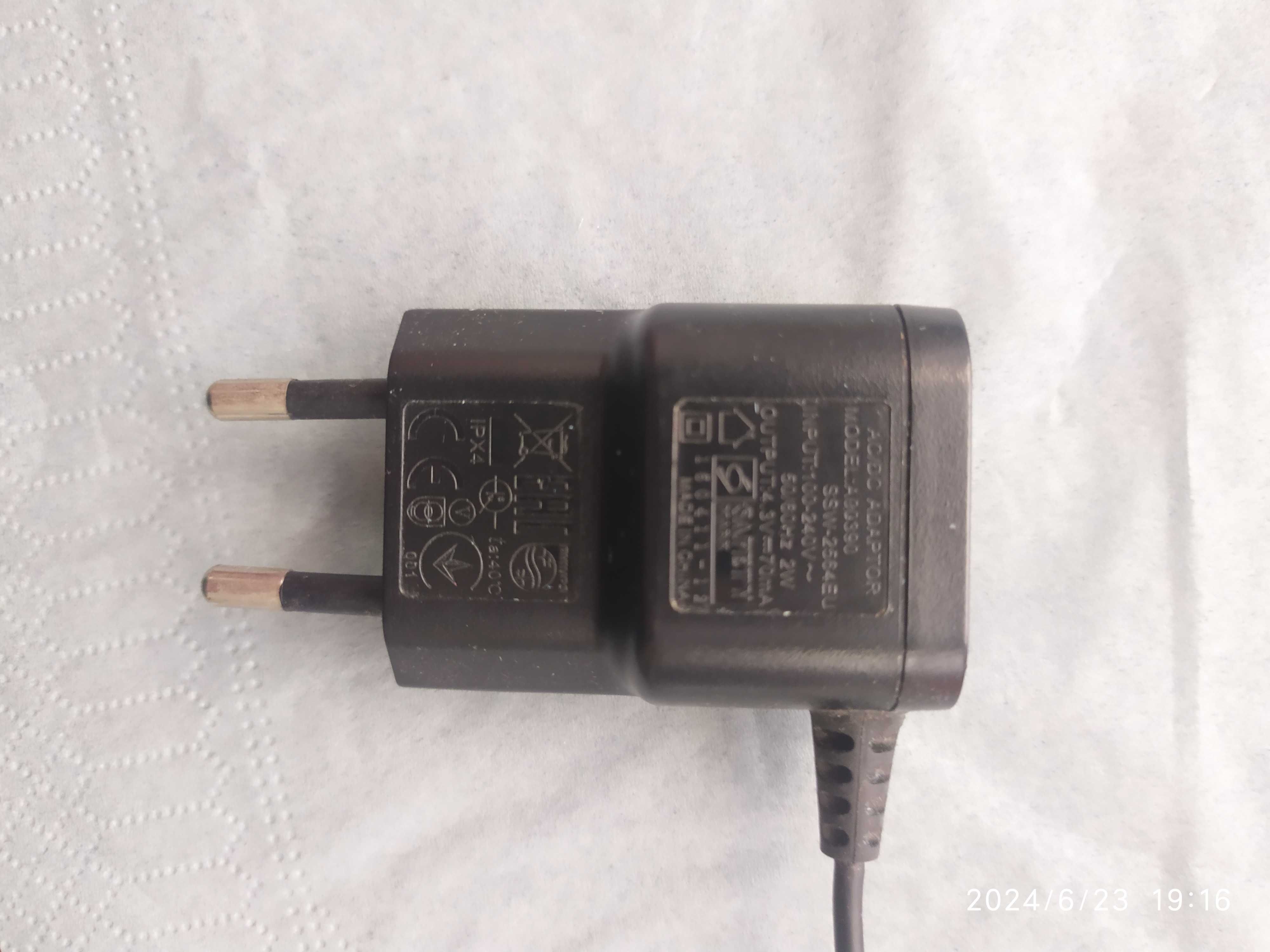 Триммер для бороди і вусів Philips QT4000/15
