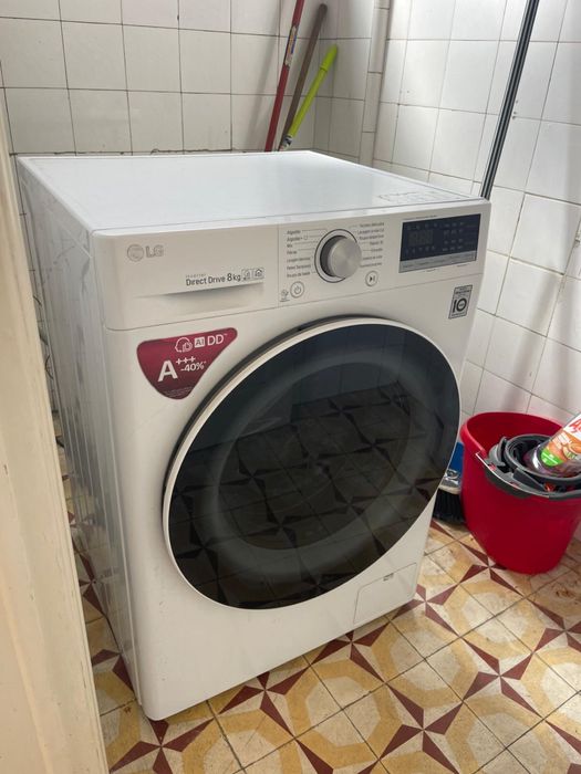 Máquina de lavar 8kg. Como nova