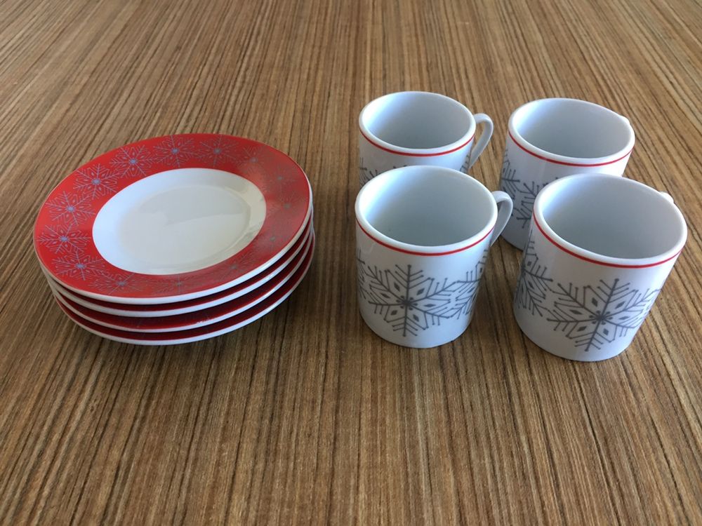 Conjunto de 4 chávenas de café marca Kasa