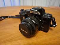 Aparat fotograficzny Nikon F-401 AF (uszkodzony)