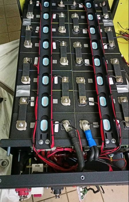 Супер акумулятор lifepo4 для квартири 16 кВт год 305А 48 v