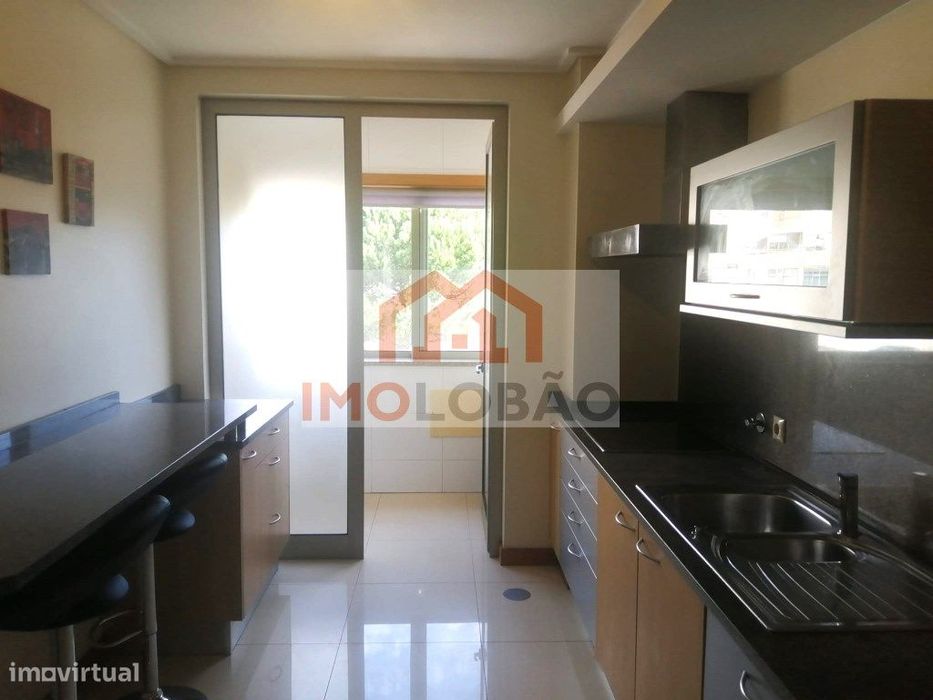 Apartamento T2 - S M Feira