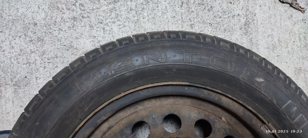 4 стальных диска 14-5,5ЕТ40 4-100 с зимней резиной