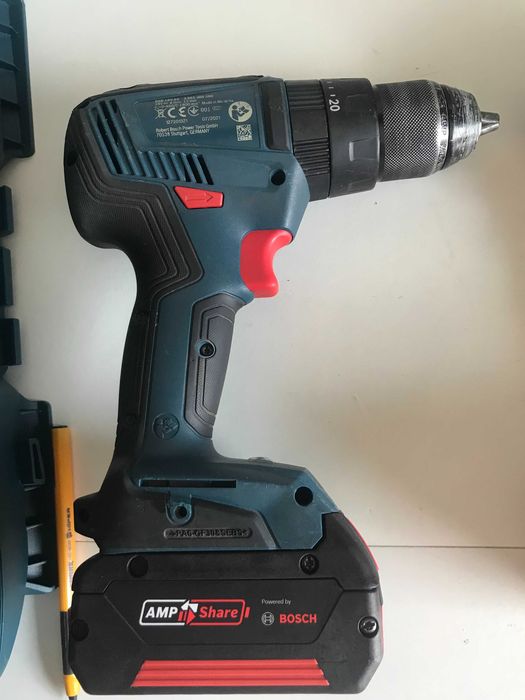 Шуруповерт безщітковий Bosch GSB 18V-55 та гайковерт GDX 18V-200