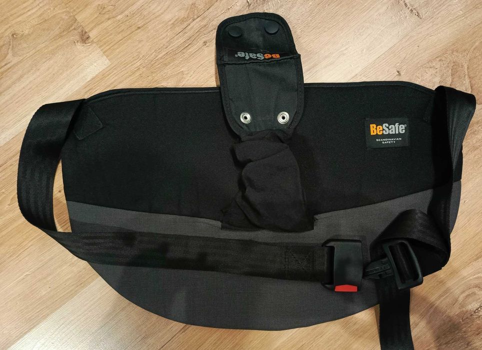 Adapter do pasów bezpieczeństwa BeSafe dla ciężarnej