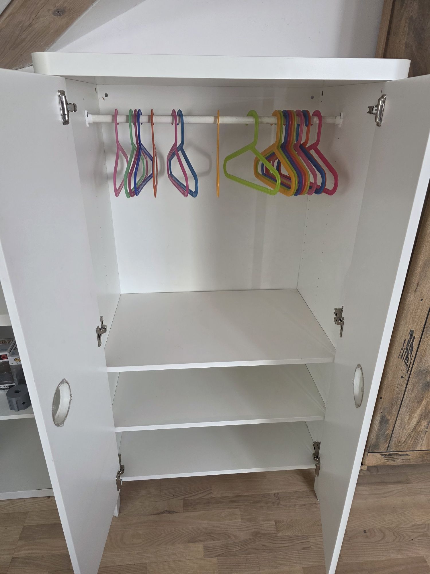 Szafa Ikea Busunge 80×139 + 20 wieszaków gratis