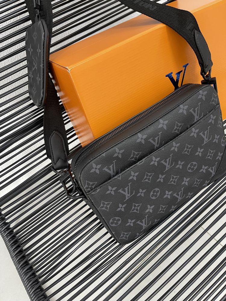 Сумка через плече Louis Vuitton