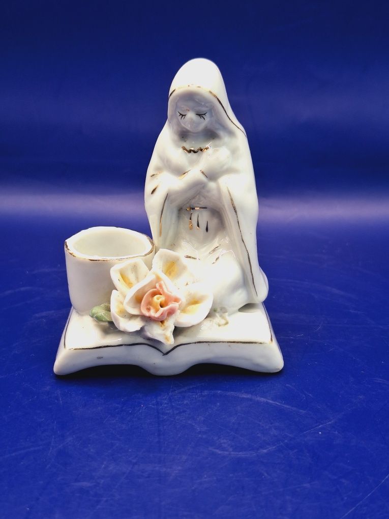 Świecznik porcelanowy
