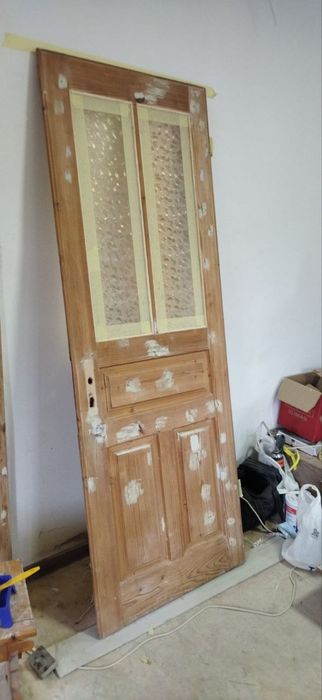 Реставрація дверей,вікон,меблів!