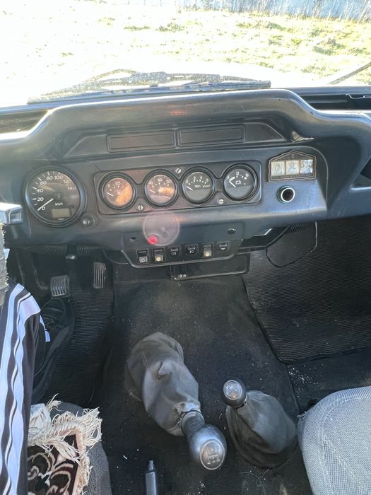 Продам Уаз-хантер