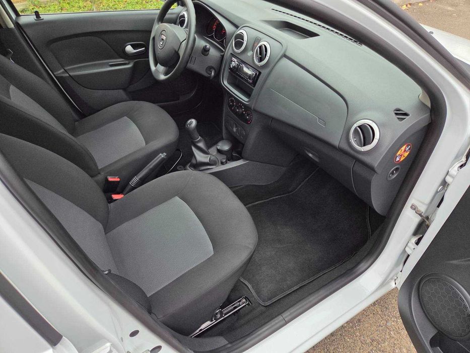 Стан нового авто!!! Dacia Logan 2015. Не битий. Не фарбований.