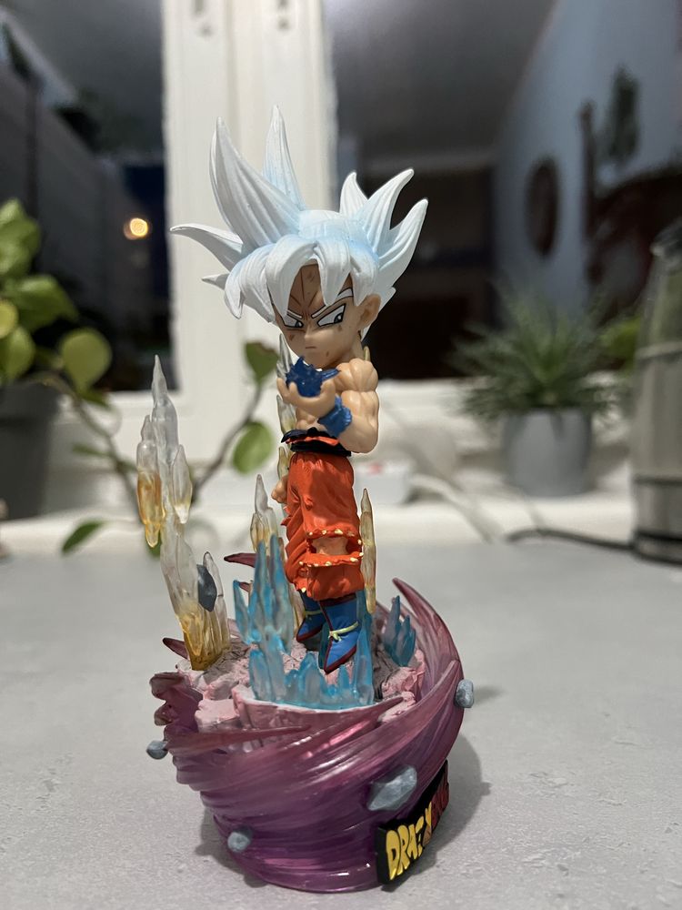 Figurka Dragon Ball Golu Ultra Instinct