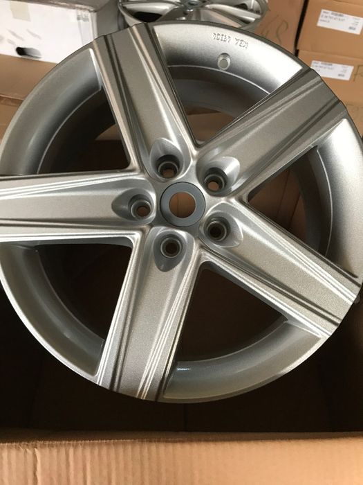 Alufelgi 17'' Aluett 5x108