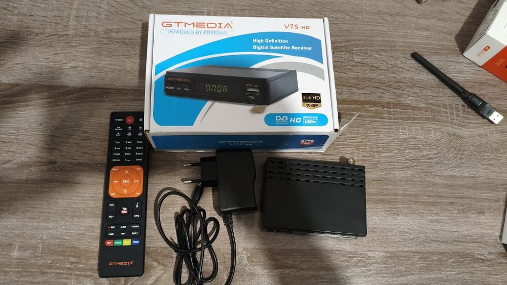 Receptor de satélite GT Media V7S HD

- Diseño compacto y moderno.
-