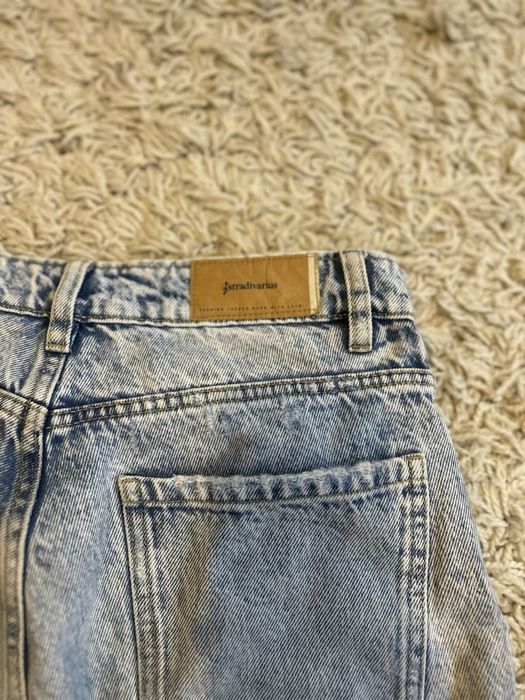Jeansy damskie stradivarius