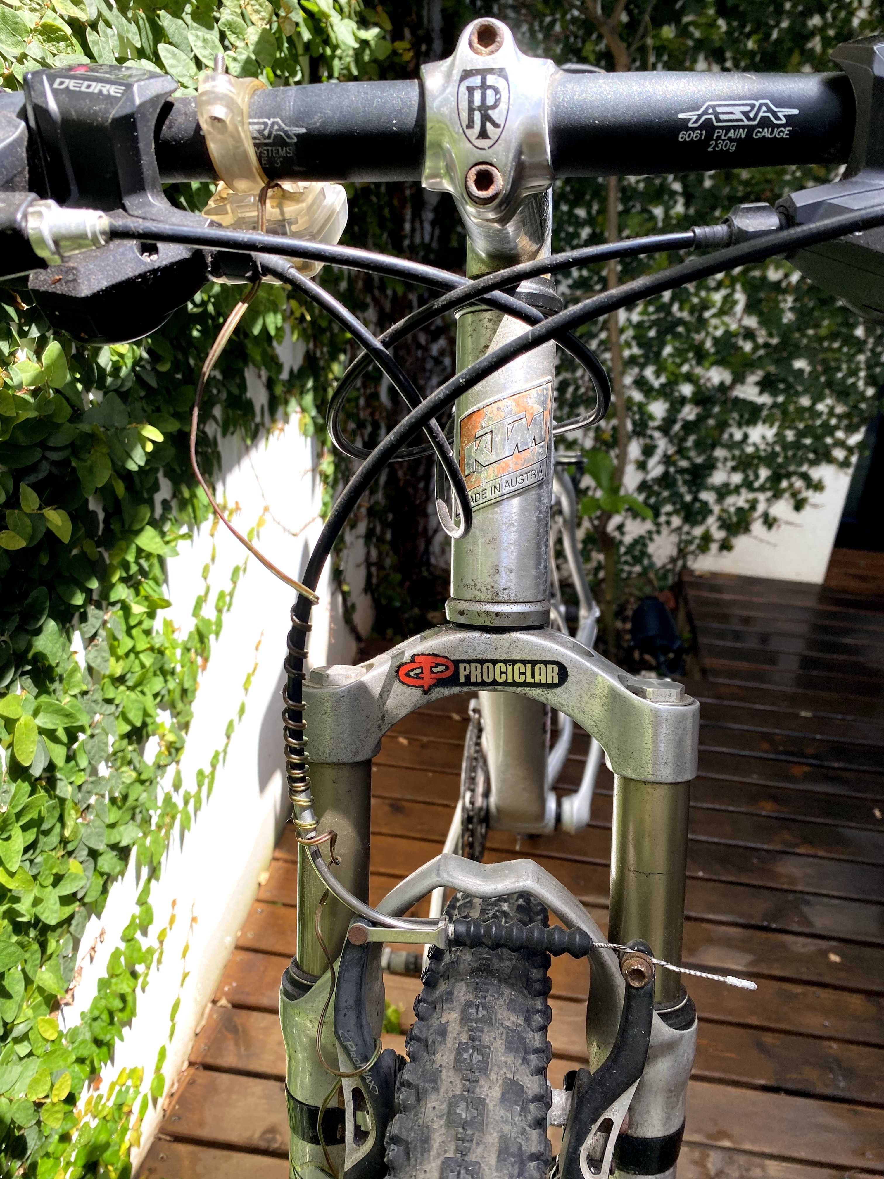Bicicleta KTM quadro alumínio