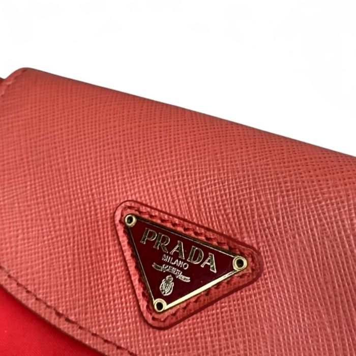 Женская сумка Prada Tessuto nylon saffiano crossbody bag оригинал