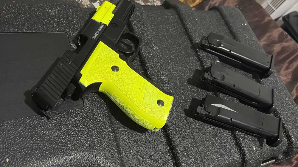 P226 – KJWorks - Com 3 Carregadores - Airsoft