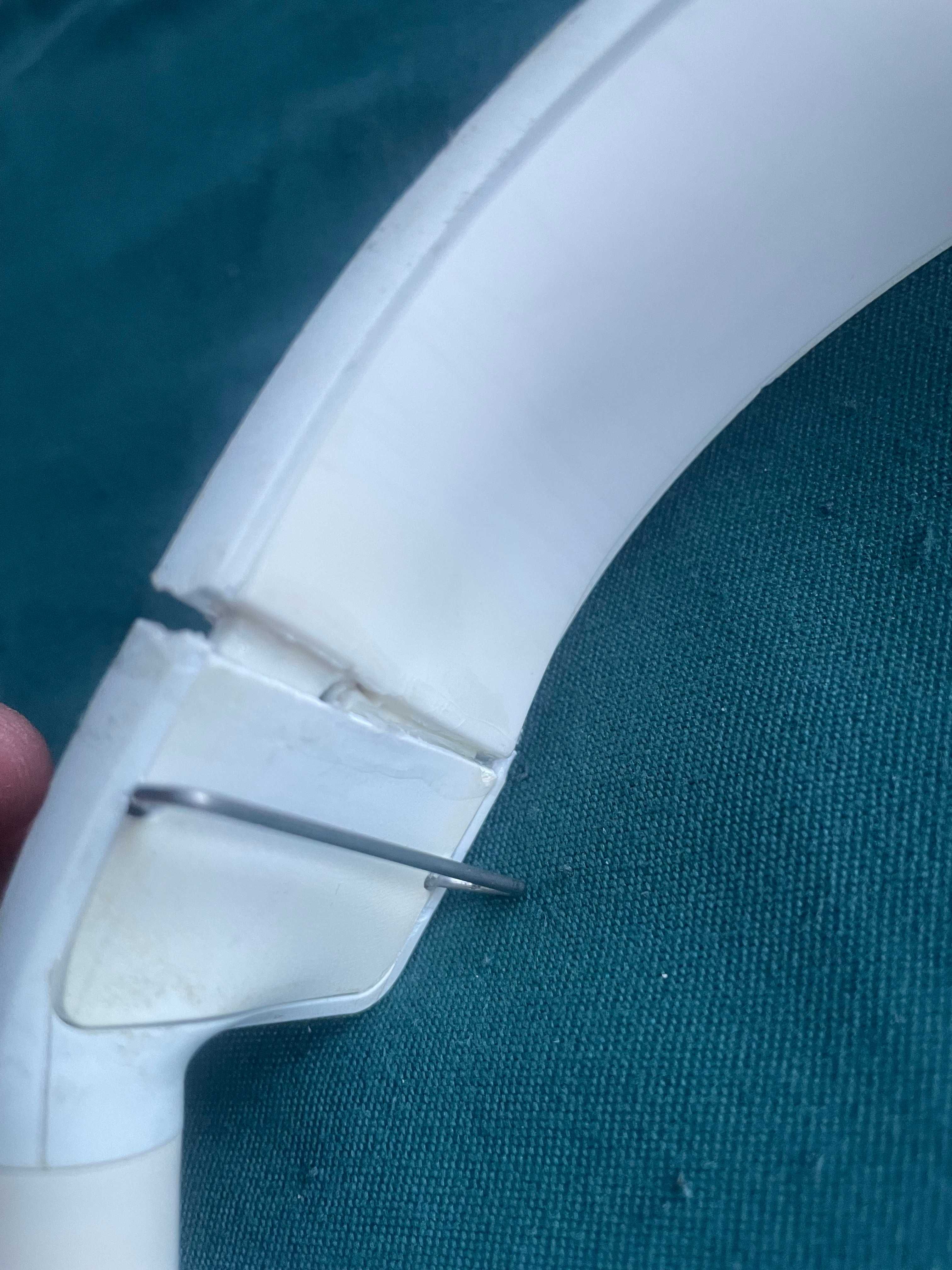 słuchawki steelseries artcis nova 3 pęknięte