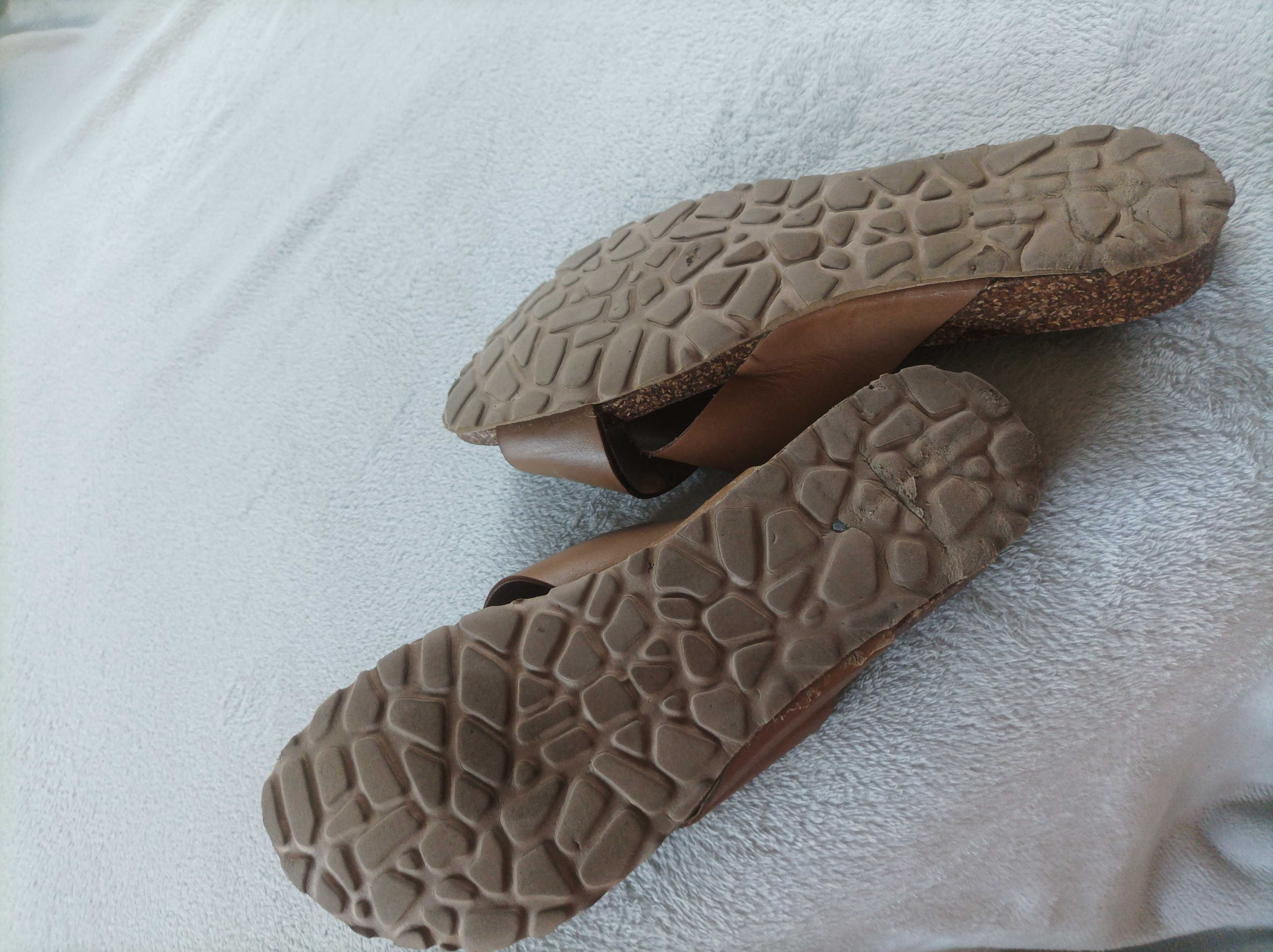 Klapki slip-on oryginalne ortopedyczne włoskie Bio-Gold 41 skóra