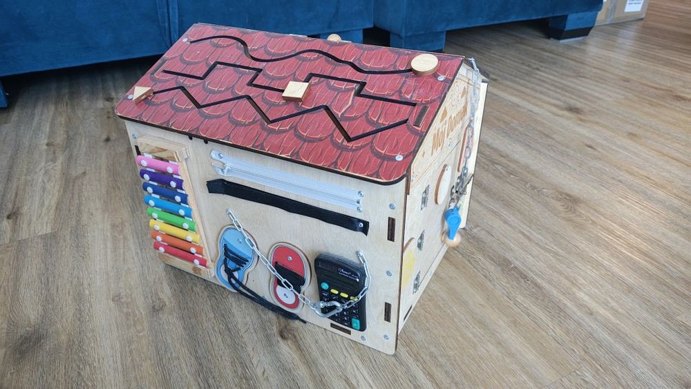 Mój domek tablica manipulacyjna