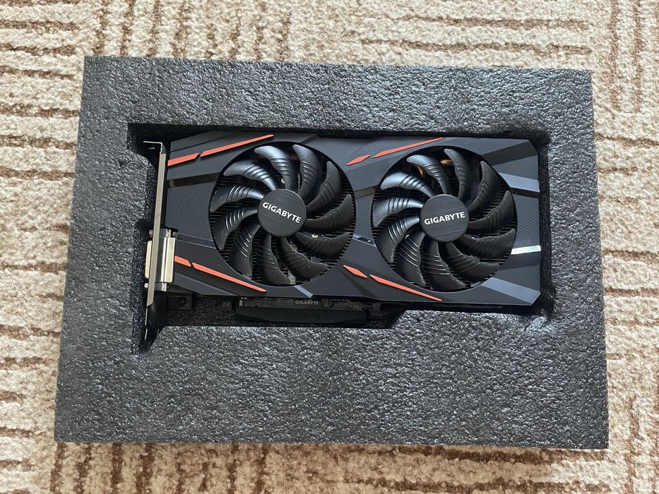 Видеокарта Gigabyte Radeon RX 580 Gaming 4 Gb