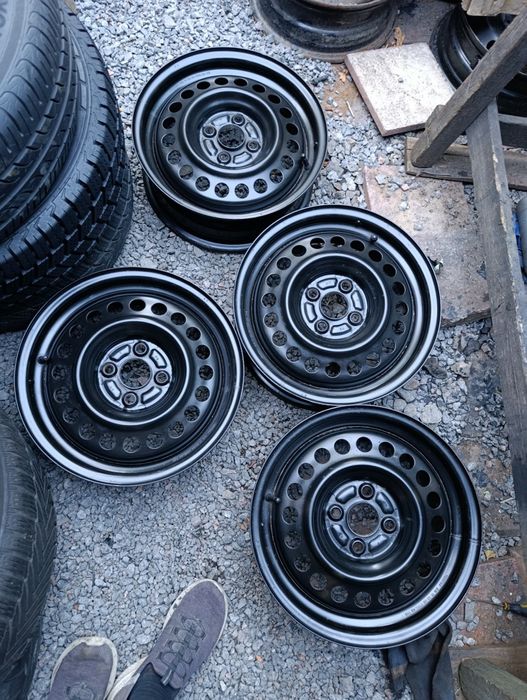 Диски R15 4x100 et 45 Dia 57.1