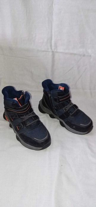 Черевики,  кросівки  демісезонні устілка 22см