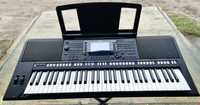 Yamaha PSR S750 keyboard