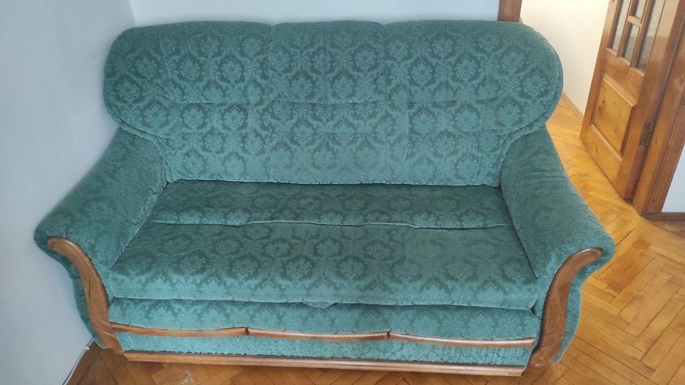 Диван та два крісла