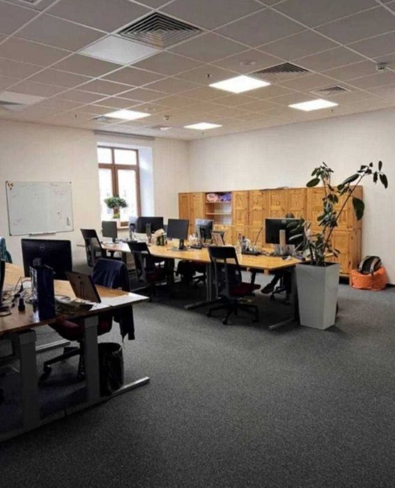 Без %. Бізнес-центр. Окремий поверх. 1240м. Поділ. Контрактова площа