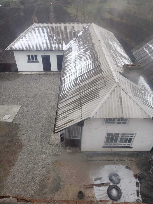 Продаж житлового будинку з господарськими приміщеннями .с Ланівці