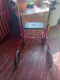 Продам инвалидную коляску ходунки