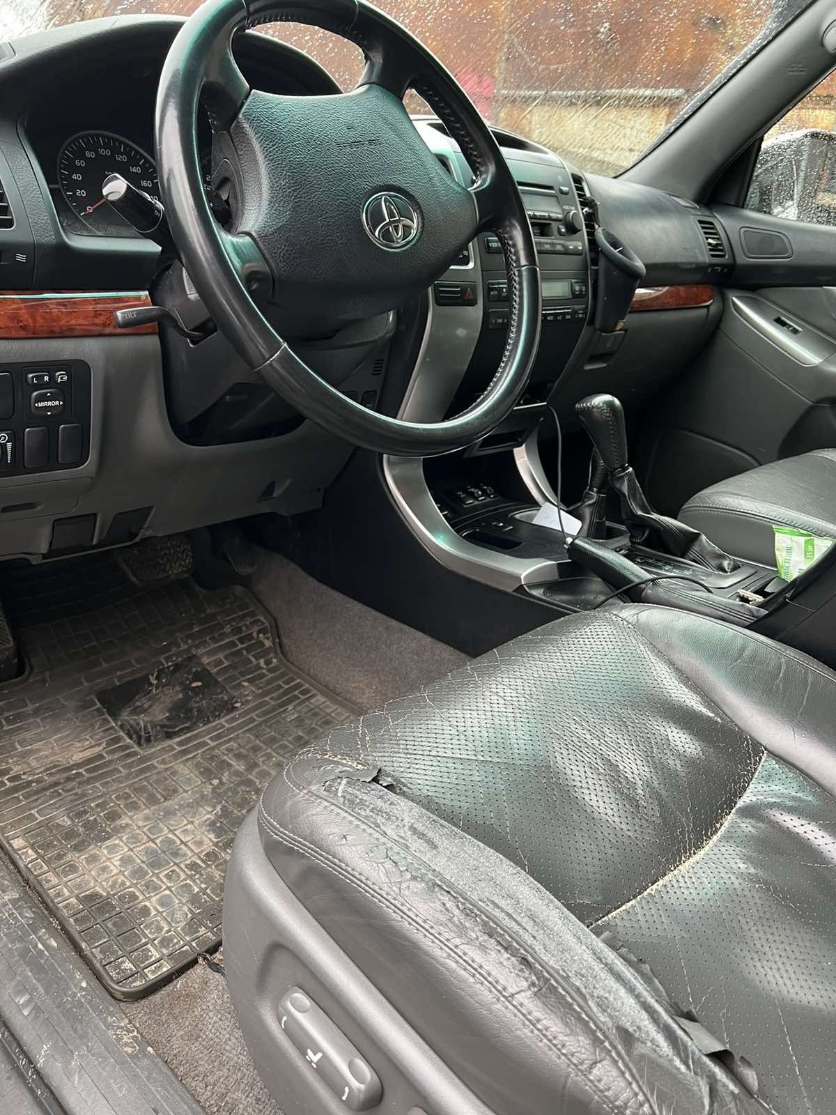 Продам автомобиль Toyota Prado