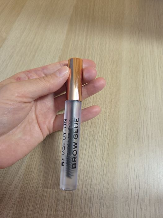 Brow Glue Revolution