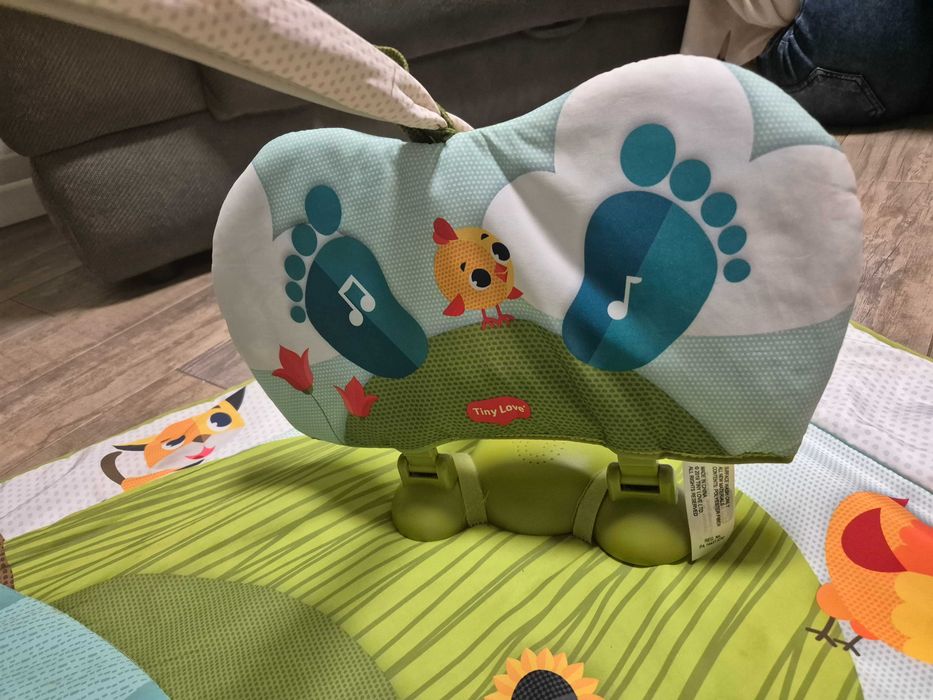 Розвиваючий килимок Tiny Love Весела ферма