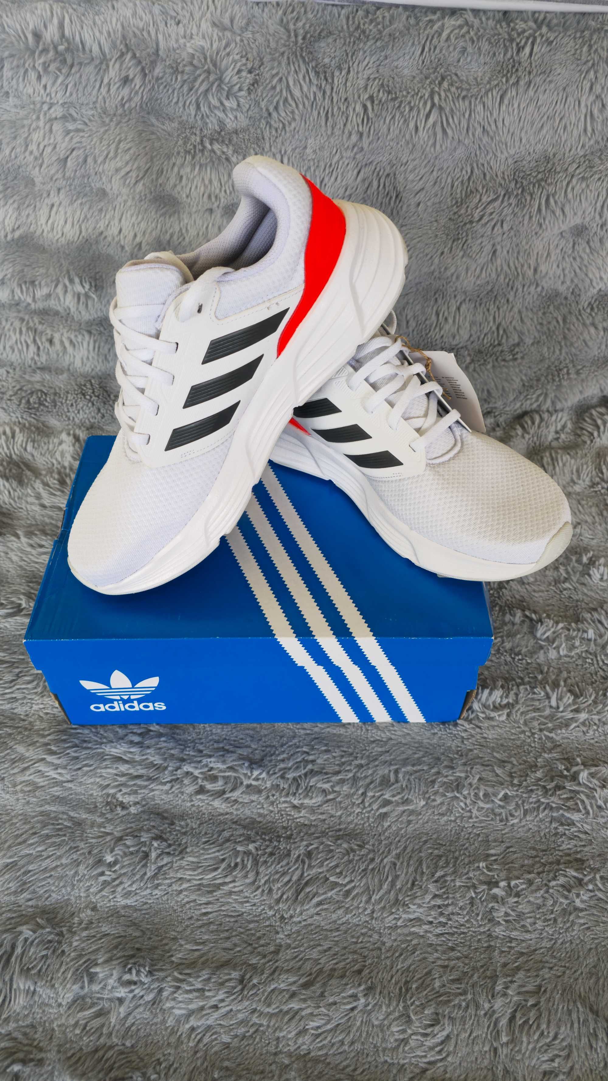 Кросівки Adidas galaxy 6m