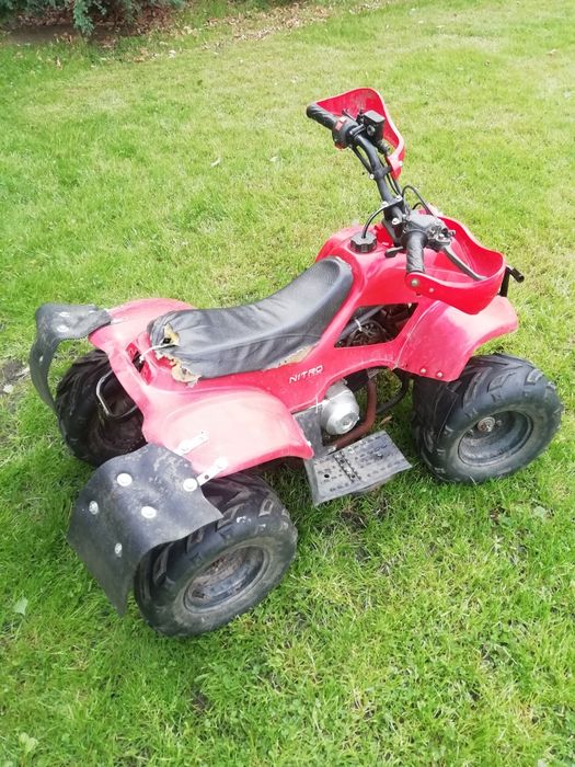 Quad 110cc automat jest wsteczny i jeździ
