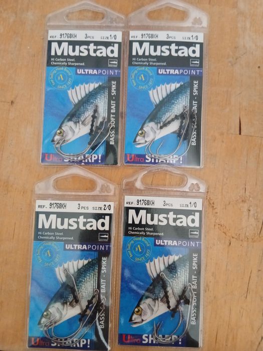 4 paczki haków wędkarskich mustad
