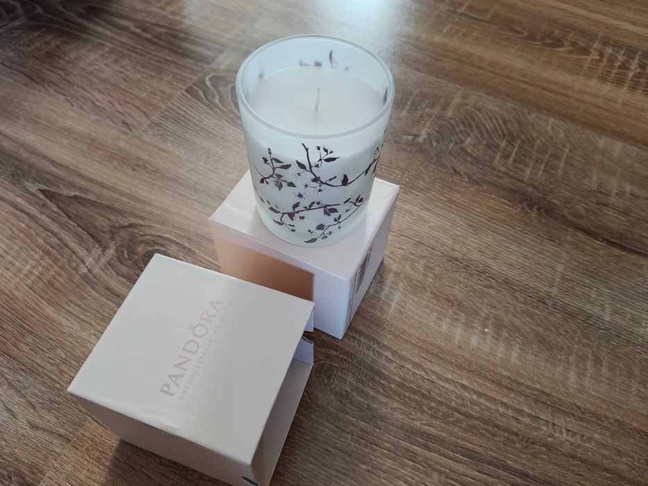 Pandora świeca nowa